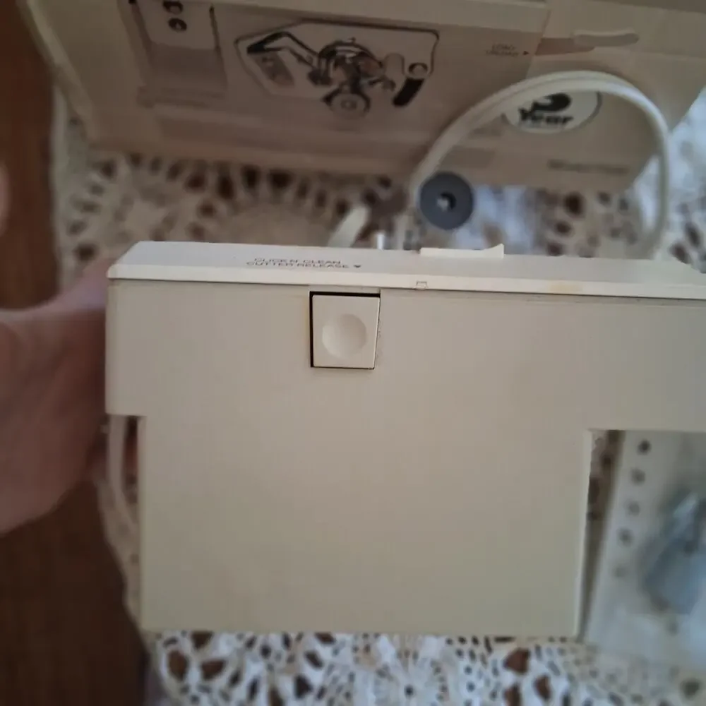 Rival under cabinet